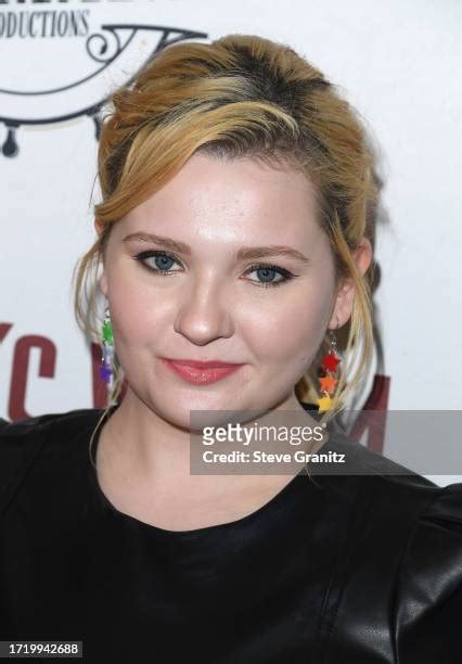 8,995 Abigail Breslin Photos & High Res Pictures